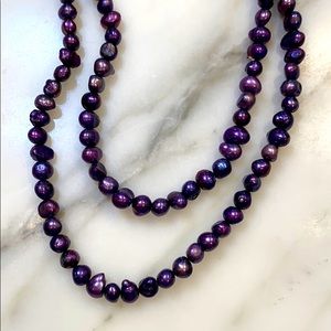 NWOT iridescent purple freshwater pearl necklace